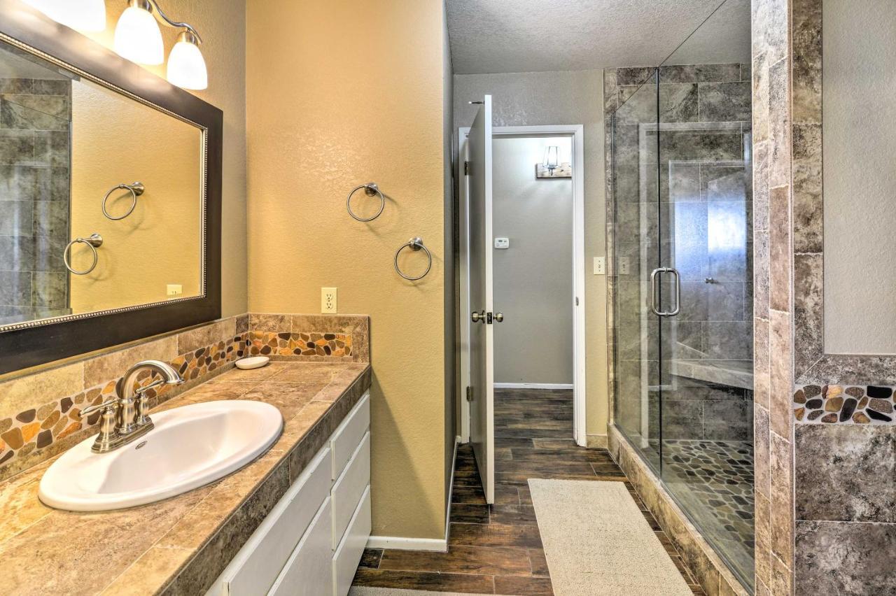 Bullhead City Home With Private Pool, Hot Tub And View Exterior foto